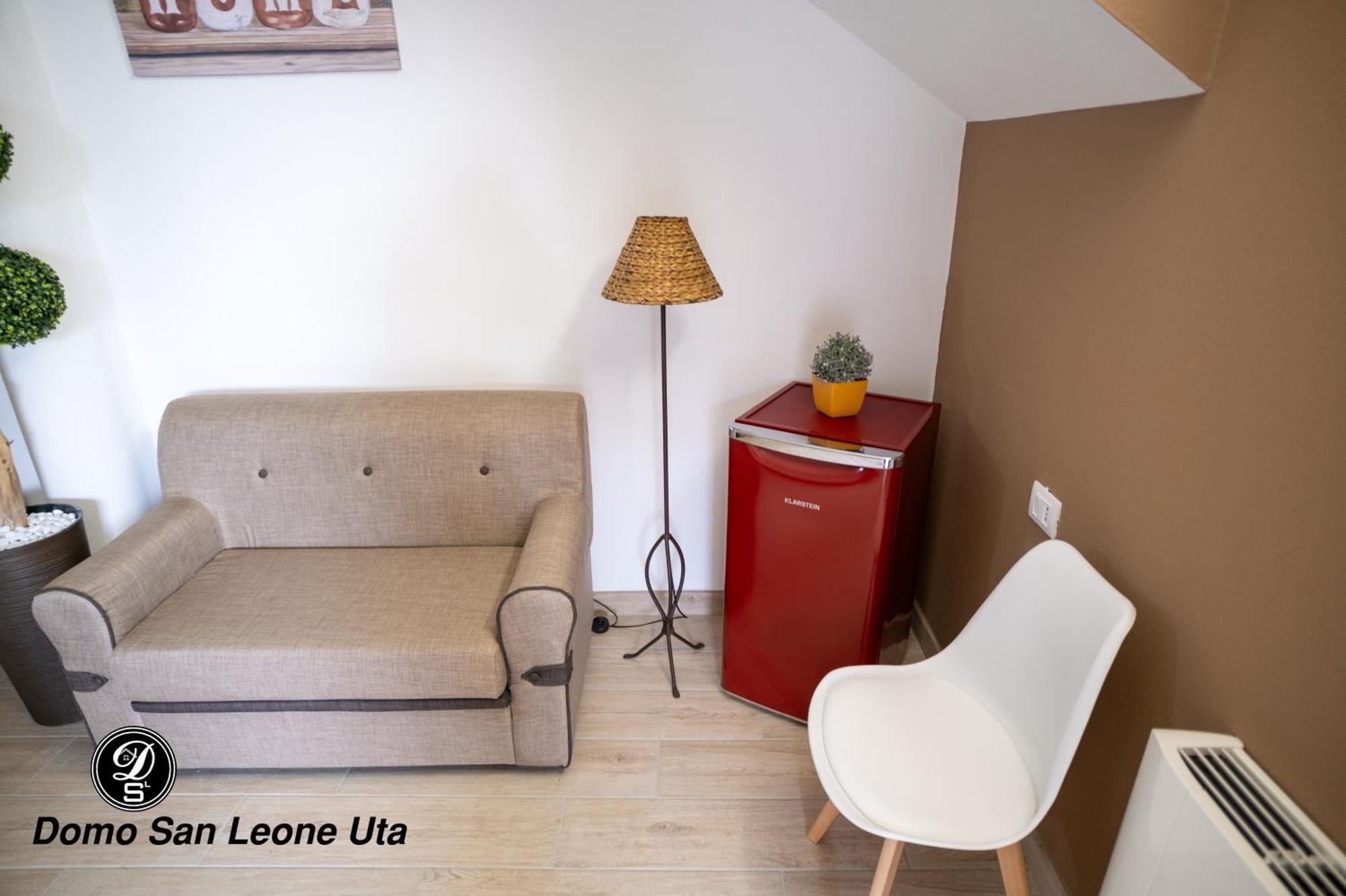 Отель Domo San Leone Uta Экстерьер фото